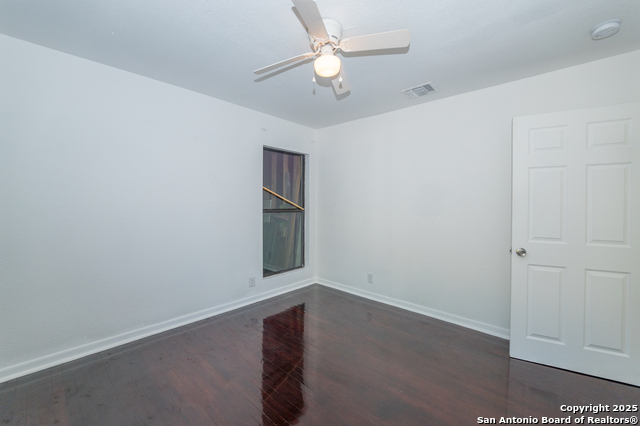 Image 26 of 33 For 515 Sumner