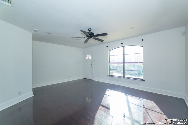 Image 5 of 33 For 515 Sumner