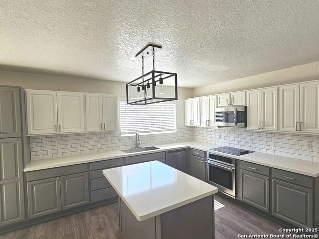 Image 13 of 29 For 607 Ridingate Farm