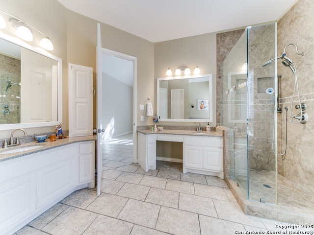 Listing photo id 17 for 8914 Woodland Pkwy