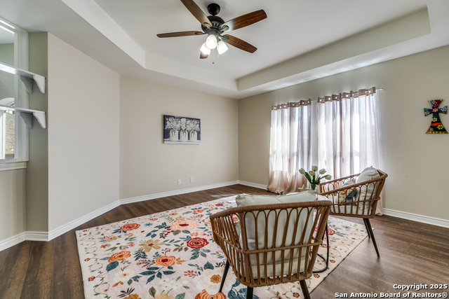 Listing photo id 18 for 8914 Woodland Pkwy