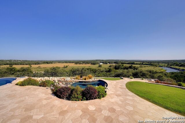 Image 111 of 171 For 325 River Ridge