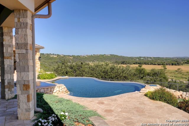 Image 112 of 171 For 325 River Ridge