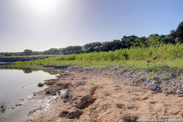 Image 142 of 171 For 325 River Ridge