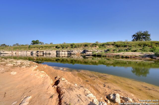 Image 144 of 171 For 325 River Ridge