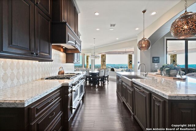 Image 21 of 171 For 325 River Ridge