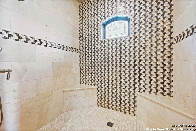 Image 36 of 171 For 325 River Ridge