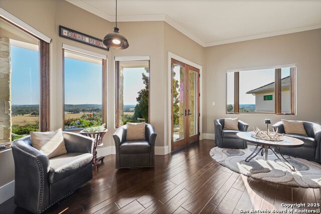 Image 43 of 171 For 325 River Ridge