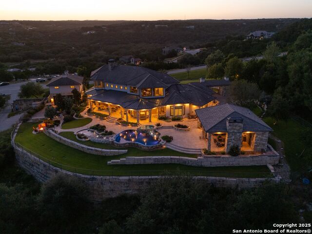 Image 5 of 171 For 325 River Ridge