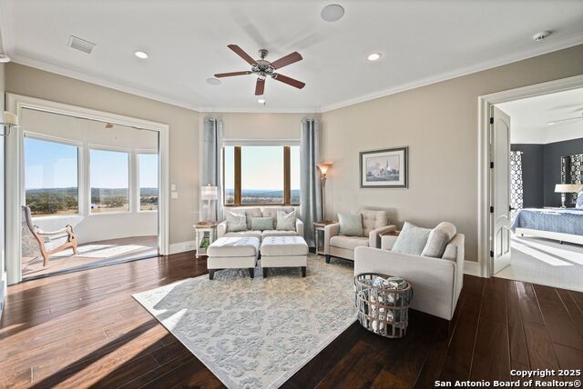 Image 62 of 171 For 325 River Ridge