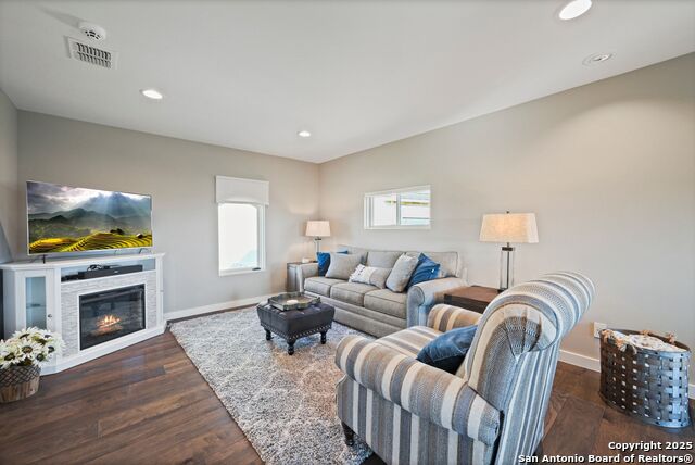 Image 73 of 171 For 325 River Ridge