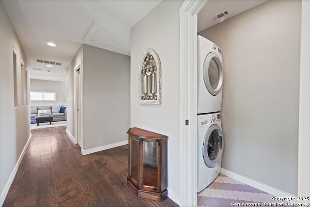 Image 79 of 171 For 325 River Ridge