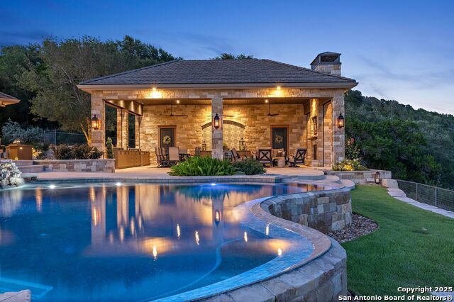 Image 84 of 171 For 325 River Ridge