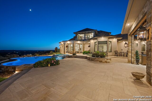 Image 93 of 171 For 325 River Ridge