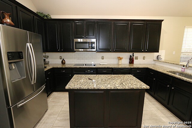 Image 14 of 33 For 8614 Mantano Ridge