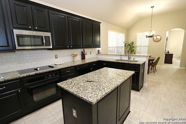 Image 15 of 33 For 8614 Mantano Ridge