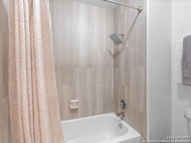 Image 24 of 34 For 4410 Pebble Hill