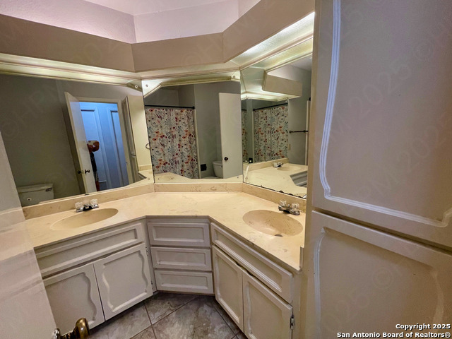 Image 15 of 23 For 11110 Whisper Hollow St