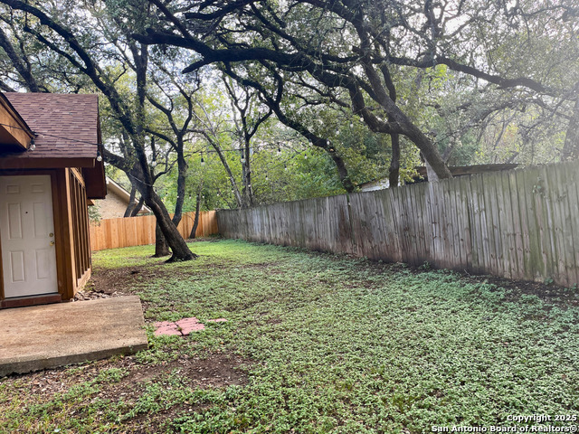 Image 19 of 23 For 11110 Whisper Hollow St