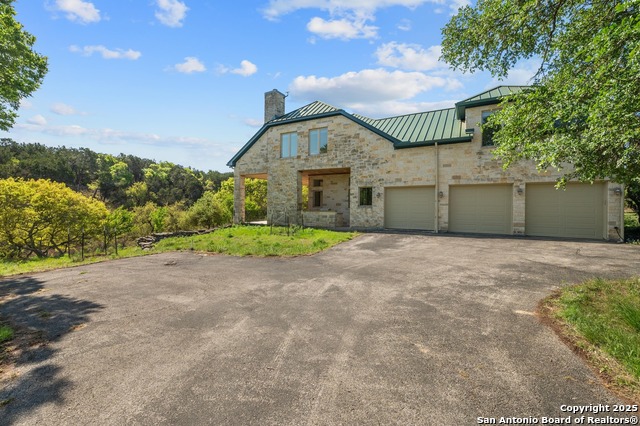 Listing photo id 41 for 4001 Bell Springs