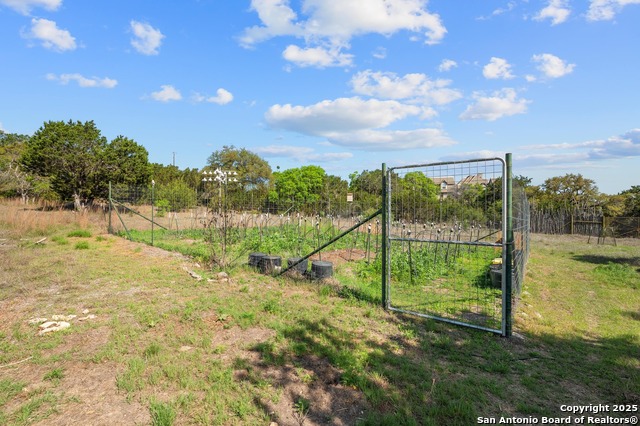 Listing photo id 46 for 4001 Bell Springs