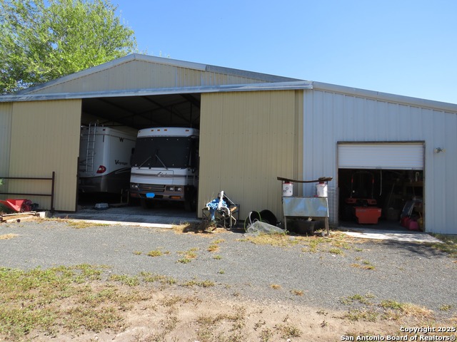 Image 30 of 43 For 1884 Us Highway 90