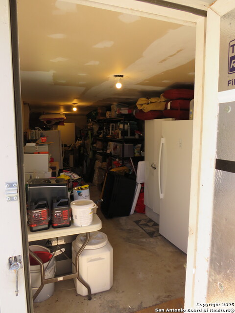 Image 37 of 43 For 1884 Us Highway 90