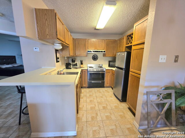 Image 10 of 19 For 5322 Medical Dr  D-103