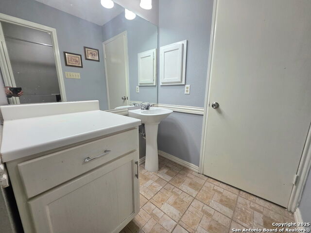 Image 15 of 19 For 5322 Medical Dr  D-103