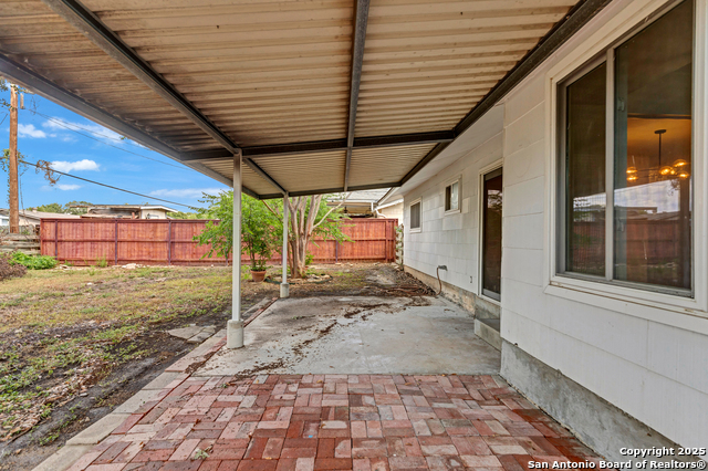 Image 22 of 25 For 4303 Sunshadow