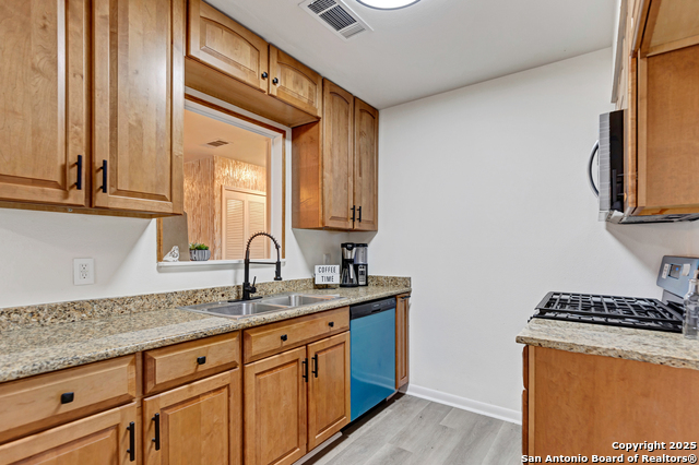 Image 4 of 25 For 4303 Sunshadow