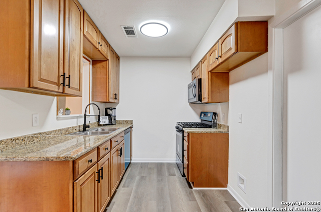 Image 5 of 25 For 4303 Sunshadow