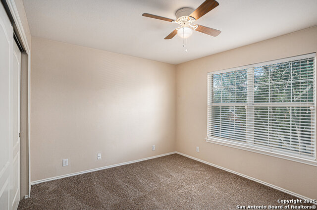 Image 27 of 39 For 125 Earhart Ln