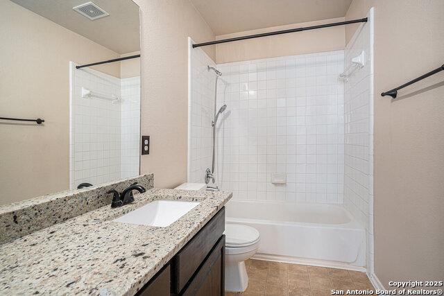 Image 32 of 39 For 125 Earhart Ln