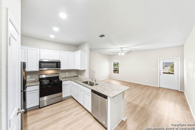 Image 12 of 37 For 266 Stefan Estate