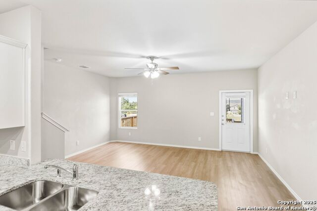 Image 13 of 37 For 266 Stefan Estate