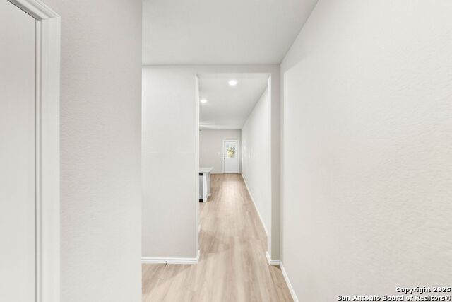 Image 14 of 37 For 266 Stefan Estate