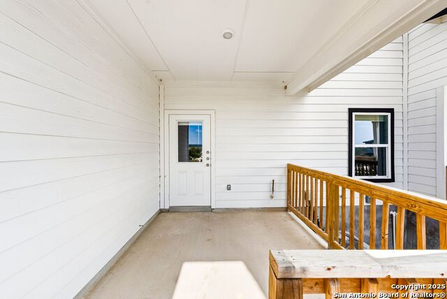 Image 29 of 37 For 266 Stefan Estate