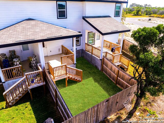 Image 34 of 37 For 266 Stefan Estate