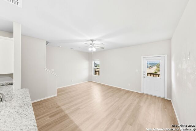 Image 8 of 37 For 266 Stefan Estate