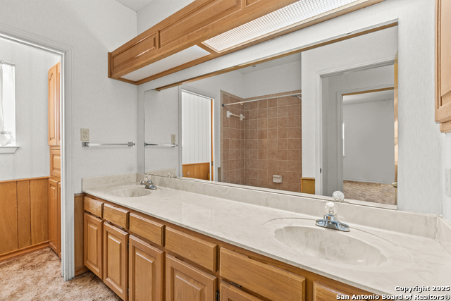 Image 18 of 27 For 10803 Royal Bluff