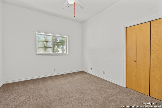 Image 21 of 27 For 10803 Royal Bluff