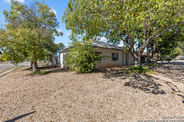 Image 27 of 27 For 10803 Royal Bluff