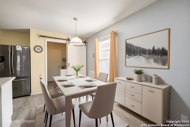 Image 13 of 39 For 24703 Maple Crest