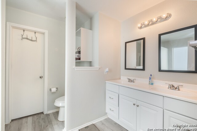 Image 18 of 39 For 24703 Maple Crest