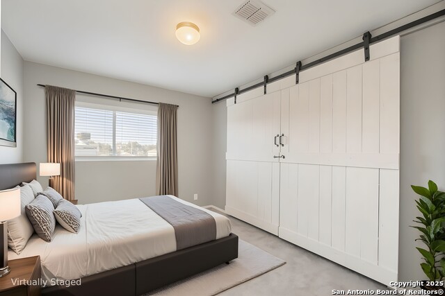 Image 25 of 39 For 24703 Maple Crest