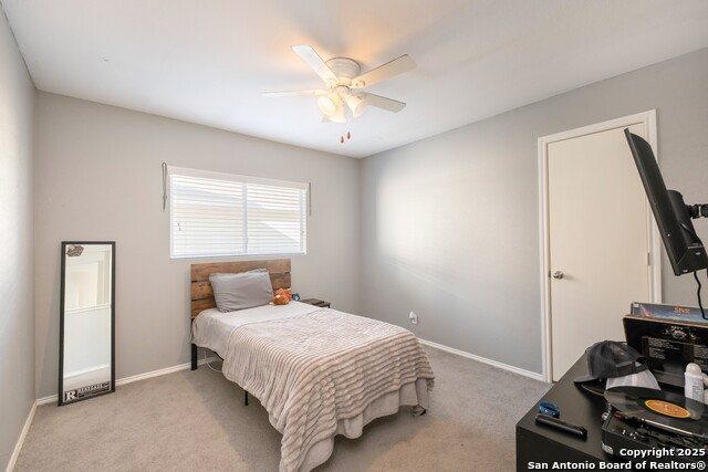 Image 29 of 39 For 24703 Maple Crest