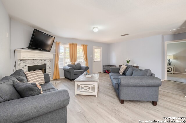 Image 6 of 39 For 24703 Maple Crest