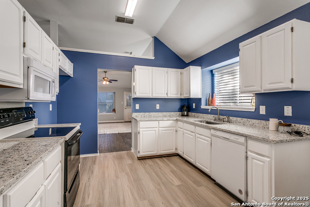 Image 3 of 17 For 12206 Stoney Pond