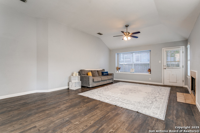 Image 4 of 17 For 12206 Stoney Pond